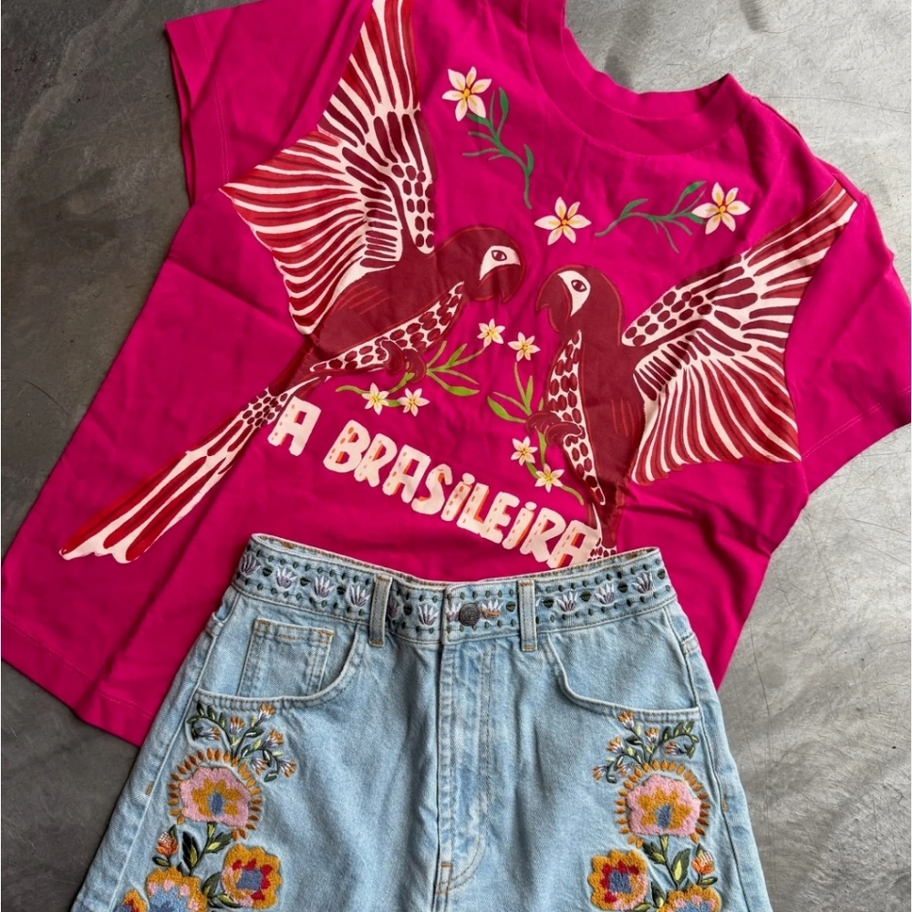 FARM Rio Pink Parrots A BRASILEIRA Cotton Graphic Tee Size XS - Picture 3 of 8